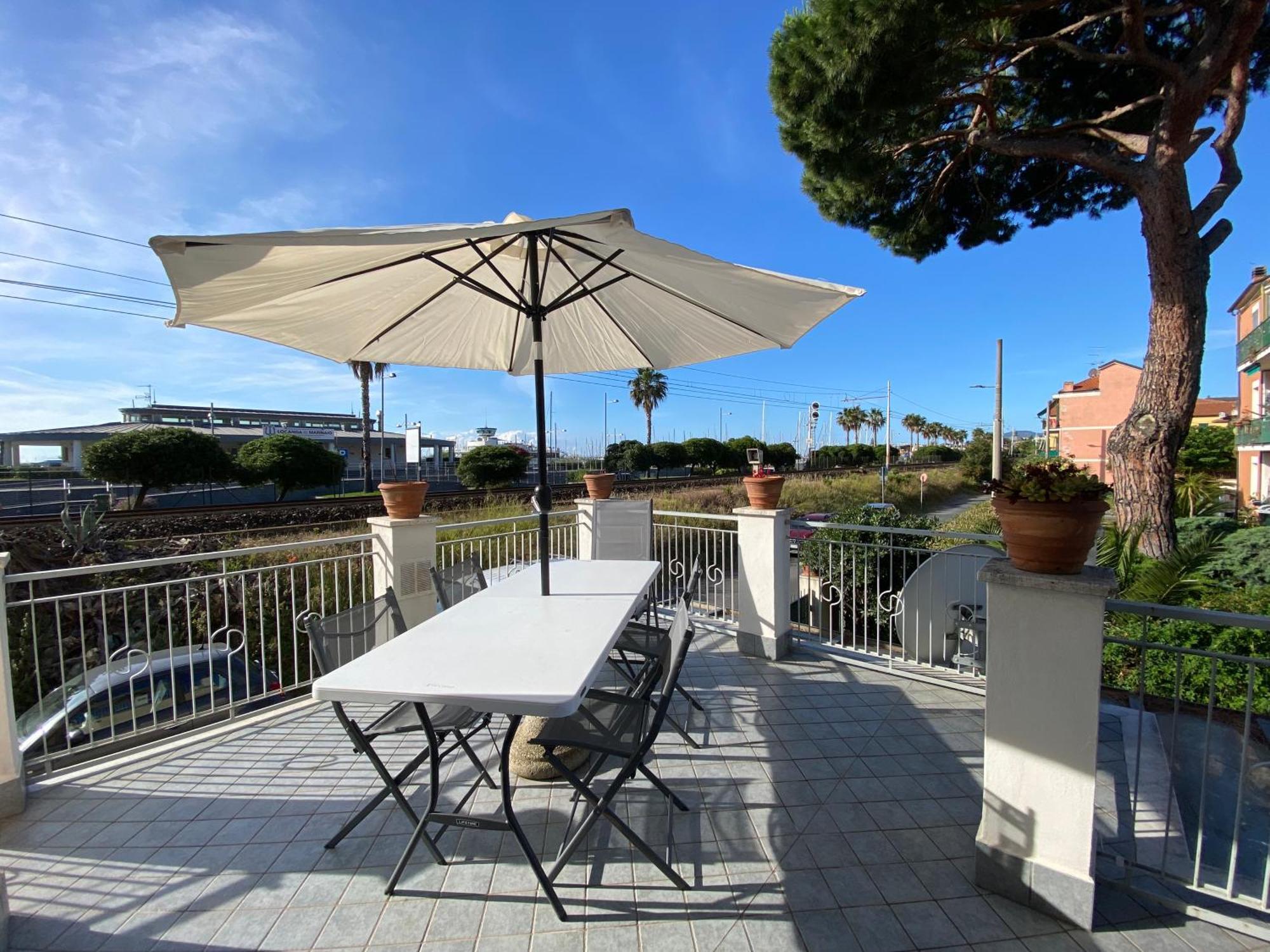 Villa La Casa Di Carlotta à Loano Extérieur photo